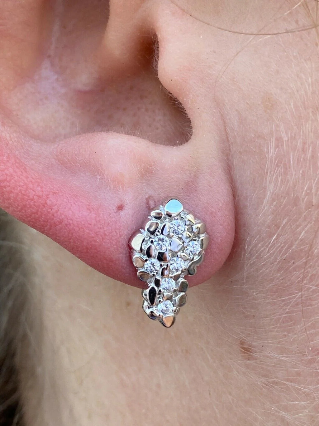 Mens 925 Sterling Silver CZ Stud Earrings T3183