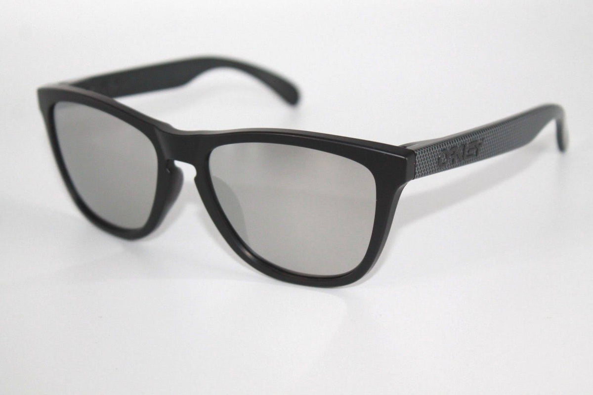 Carbon OO Red Iridium Polarized Sunglasses L14059