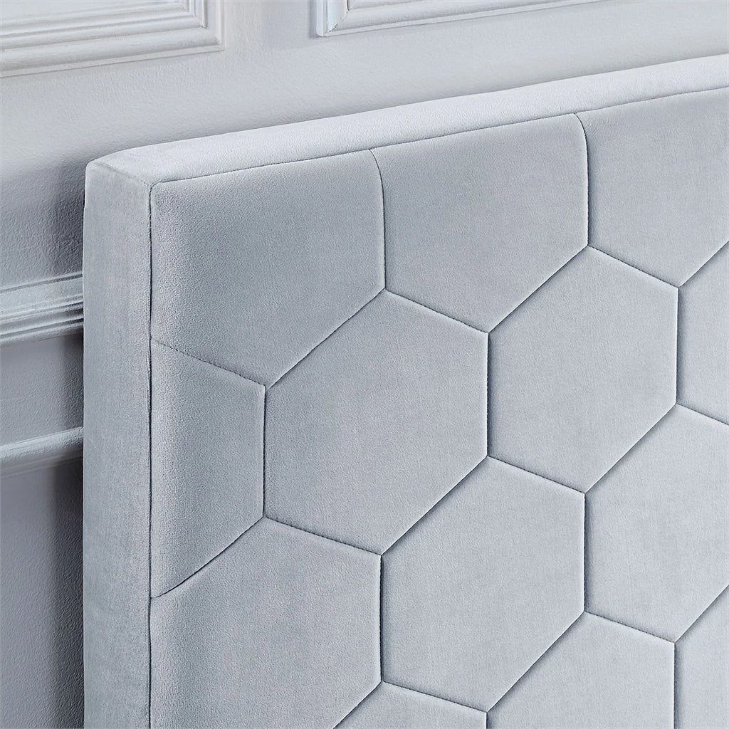 Light Gray Fabric Queen Bed with 2-Drawer M529413
