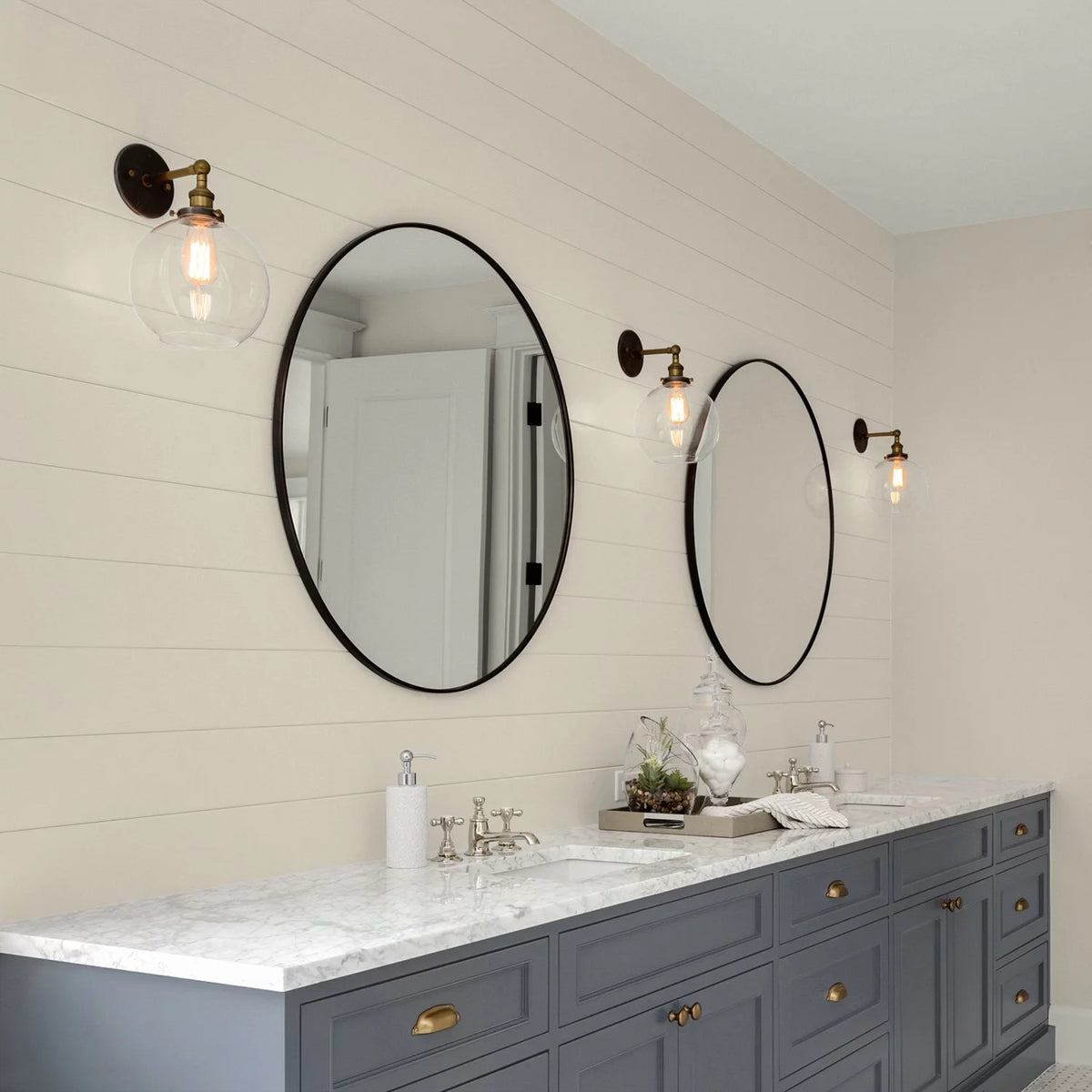 Interior Paint + Primer Eggshell 1 Gallon D22511