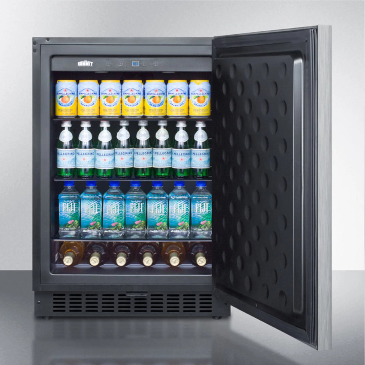 Compact Refrigerator Q6351