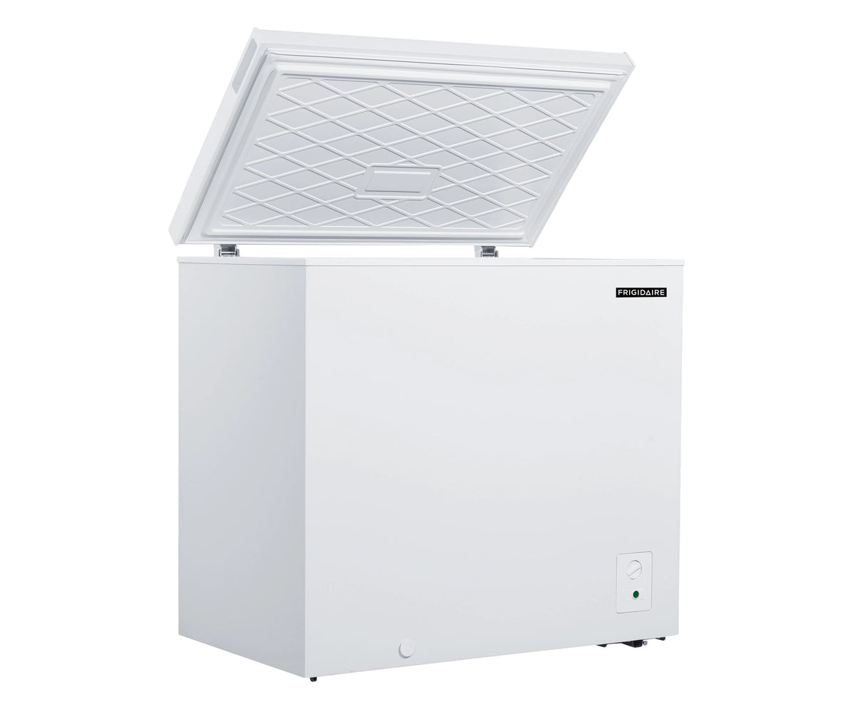 7.0 Cu. ft. White Chest Freezer M591139