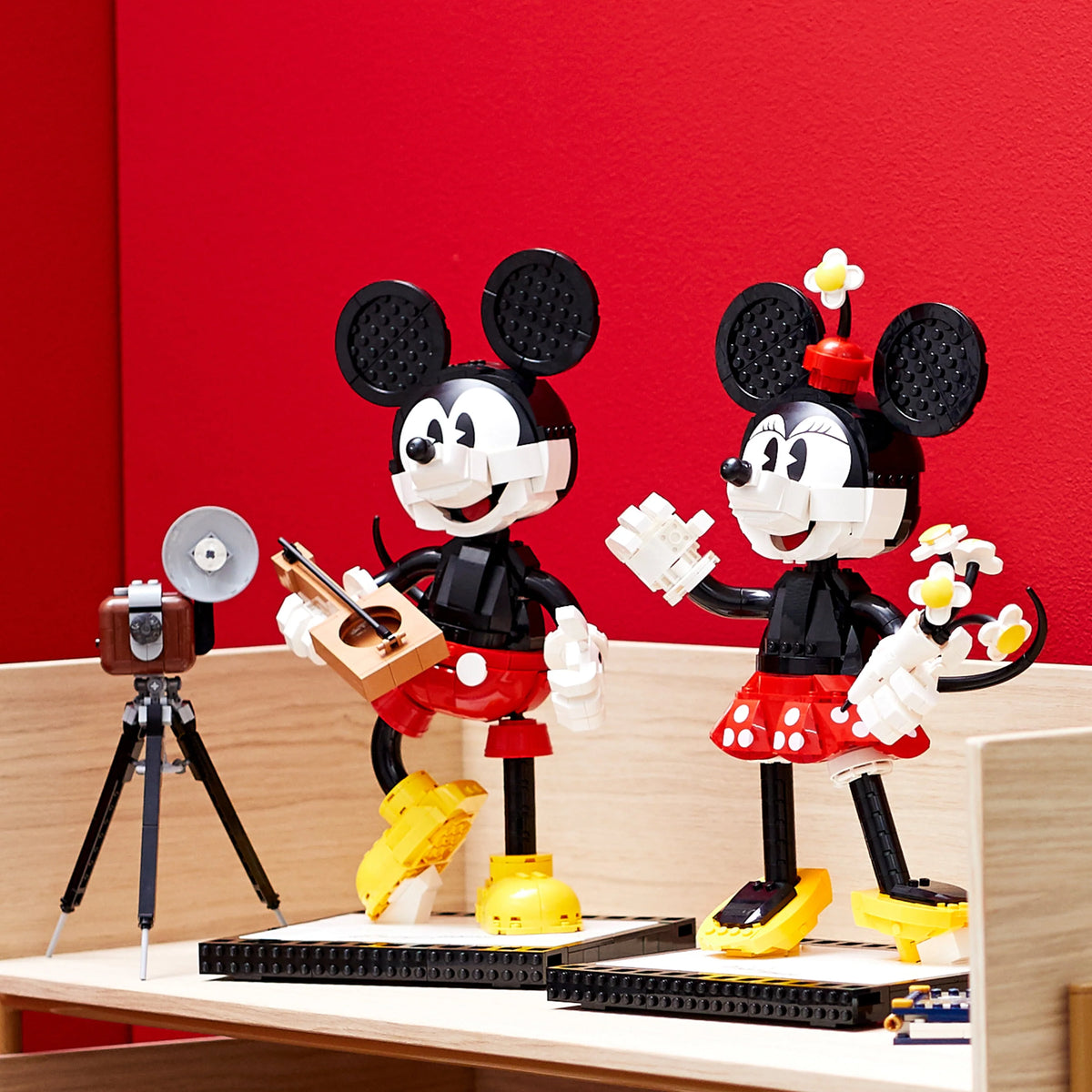 Mickey Mouse & Minnie Mouse Buildable Characters 1,739 Pieces D56634