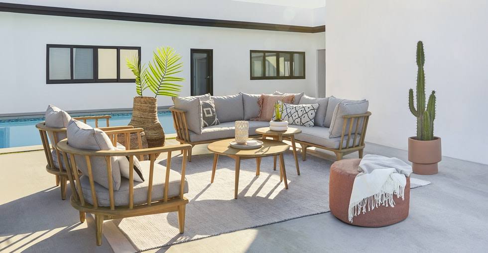 Round Acacia Coffee Table X2779