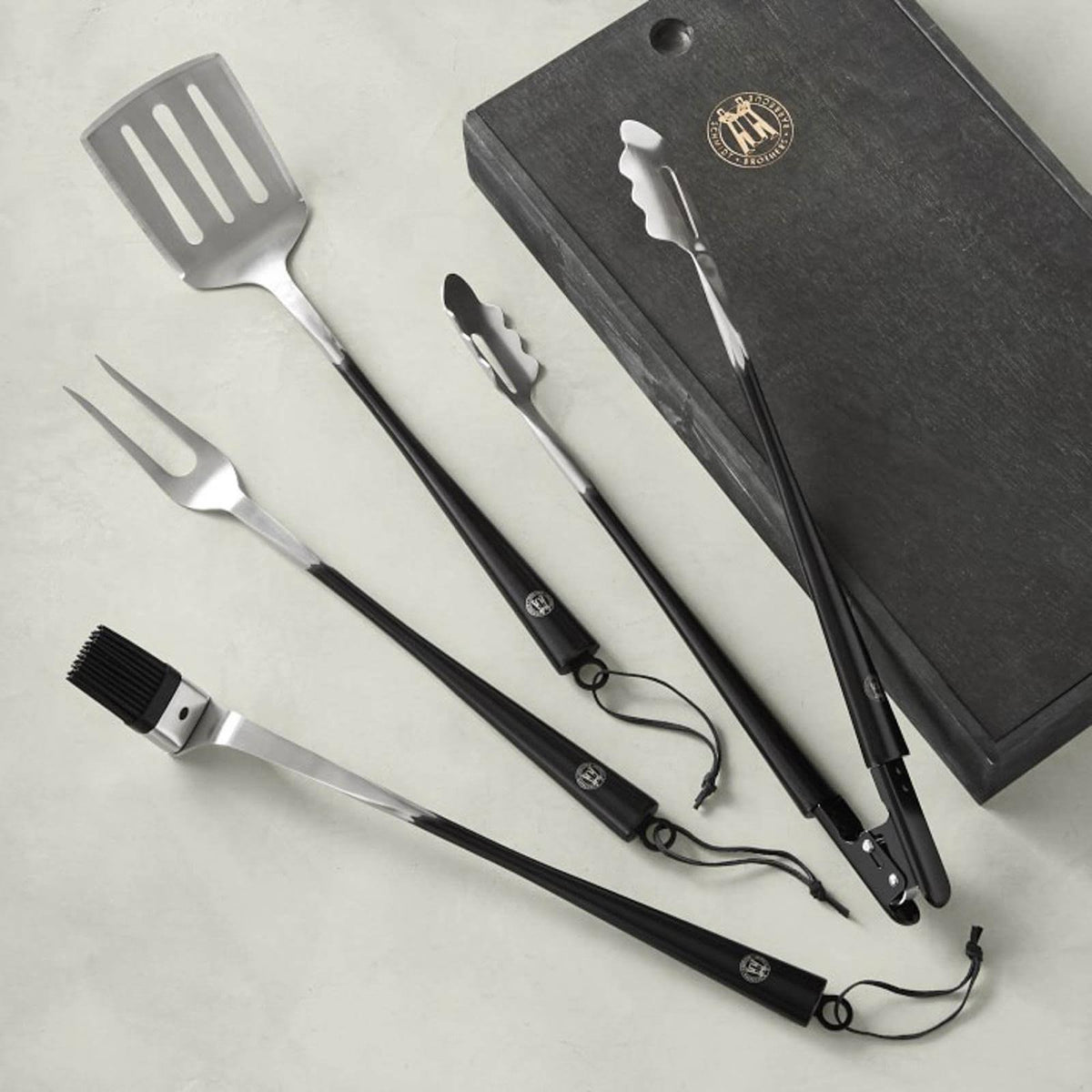 Carbon 6 4-Piece Grill Set N909