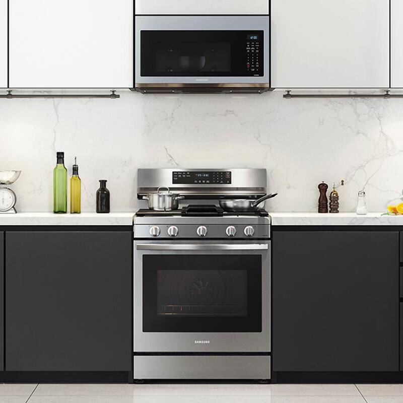 6 cu. ft. Gas Range with AirFry in Stainless Steel H7920