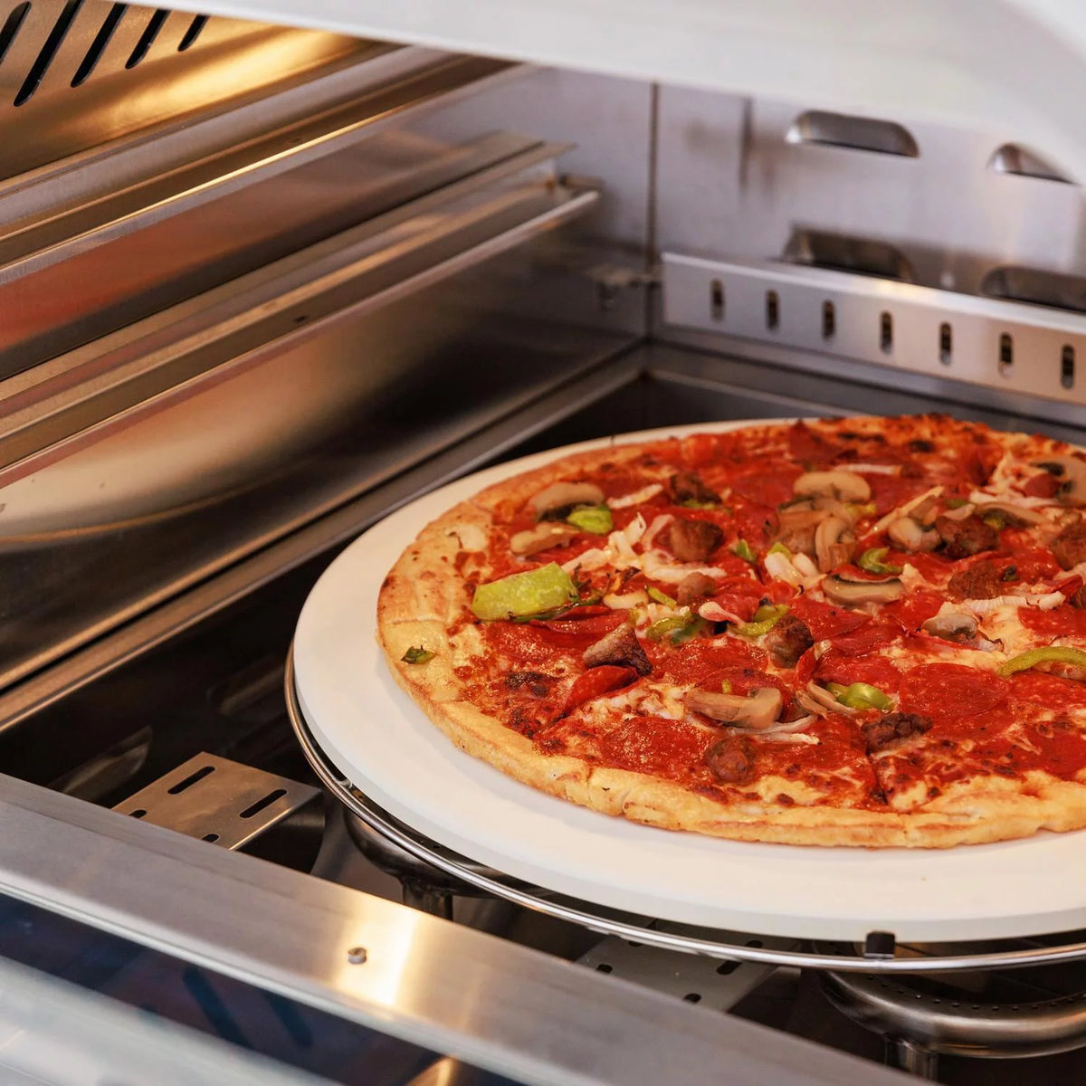 26-Inch Built-In Propane Outdoor Pizza Oven with Rotisserie E808